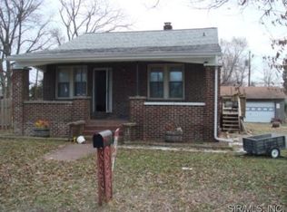 202 Rose Ave, South Roxana, IL 62087