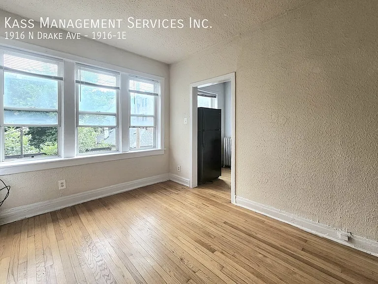 1916 N Drake Ave #1E — Photo 3