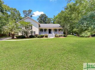 559 Steele Wood Dr, Richmond Hill, GA 31324