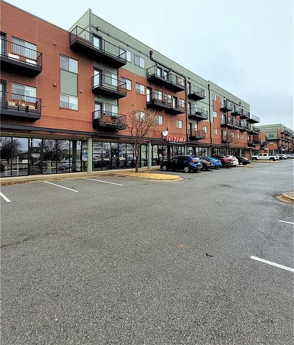 1st image of 1320 12th Ave SW #2209