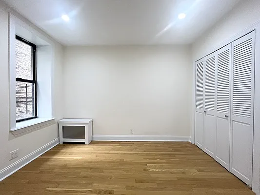 Rented by City Connections Realty | media 2