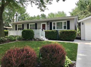 633 W 51st St, Davenport, IA 52806