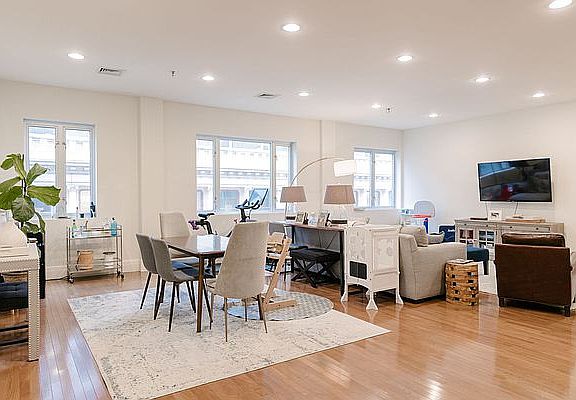 5th image of 66 Franklin St APT 7C
