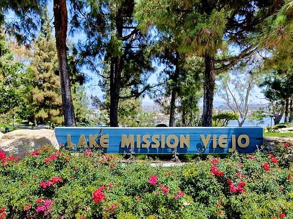 Mission Viejo Lake
