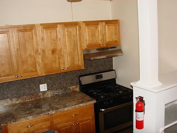 2nd image of 231 S 44th St Floor 3