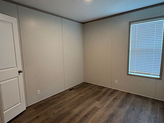 5th image of 1134 Scarlet Oak East 243