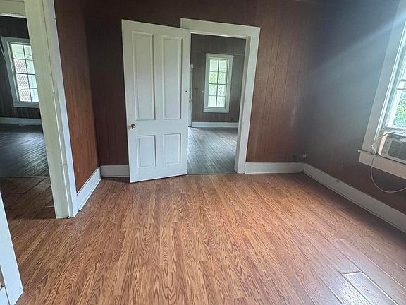 4th image of 1208 Harper St