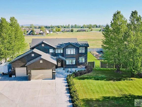3rd image of 1074 Arctic Willow Dr