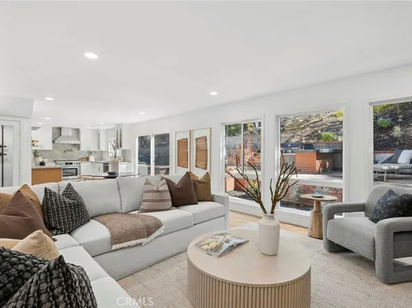 10222 Deerhill Dr, Santa Ana, CA 92705