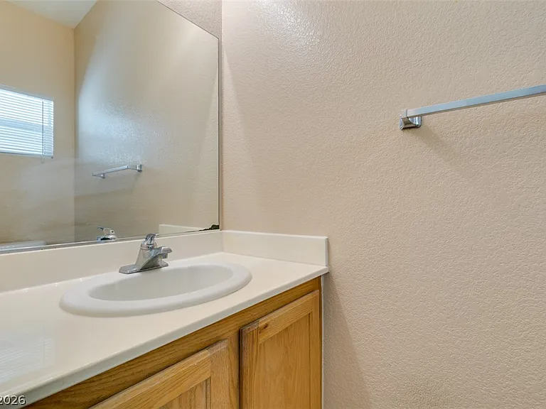 1401 Sycamore Spring Ct — Photo 8