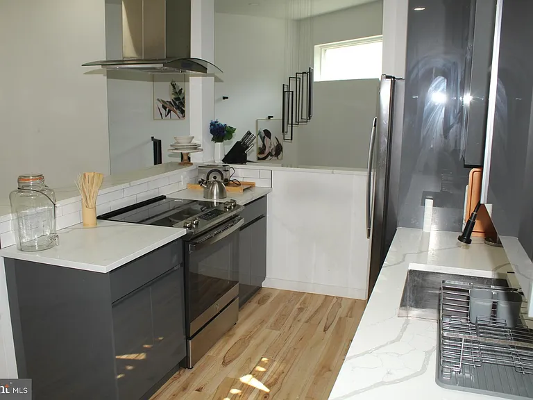 3017 Ridge Ave #A — Photo 13
