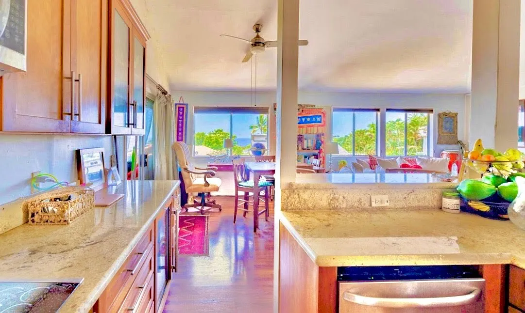 4 bed, 2700 sqft, $5,580 — Photo 4