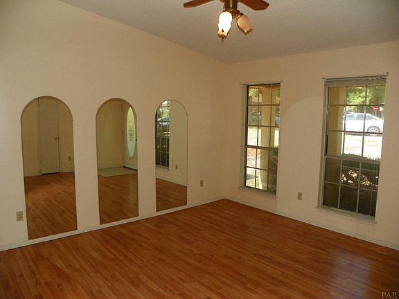 2nd image of 7909 Oak Forest Dr