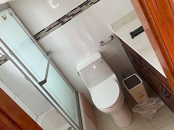 3rd image of 7309 160th St Floor 1
