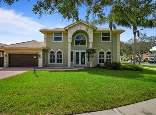 16566 N Mariposa Cir, Fort Lauderdale, FL 33331