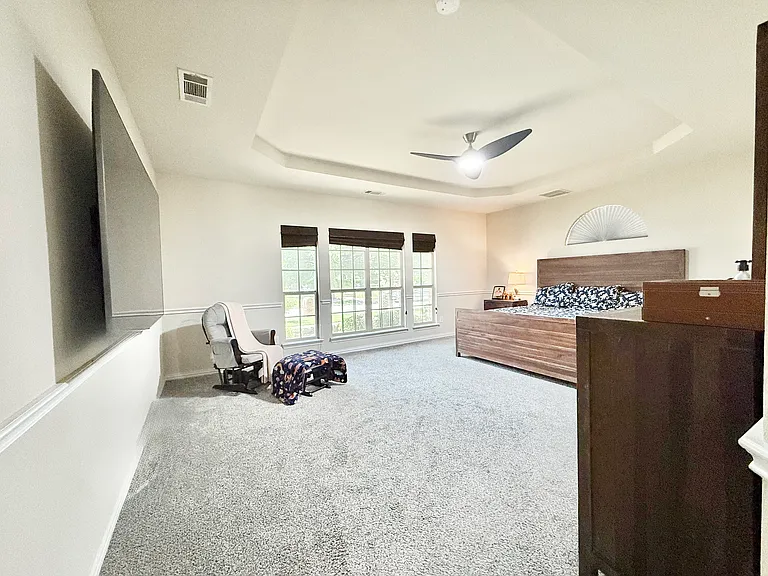 7430 Hidden Cove Ln — Photo 17