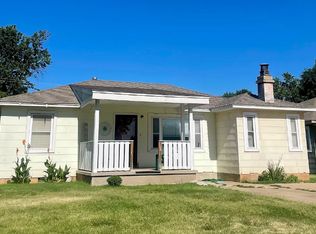 1825 18th St, Woodward, OK 73801