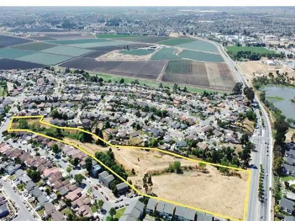(undisclosed Address), Salinas, CA 93906