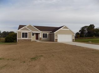 1655 Trent Ridge Ct NE, Cedar Springs, MI 49319