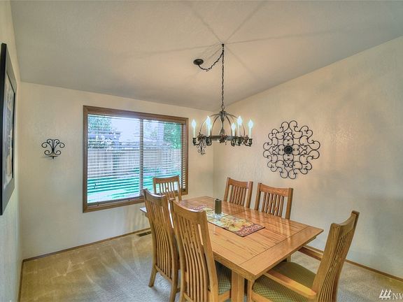 5th image of 1218 Everest Ct SE