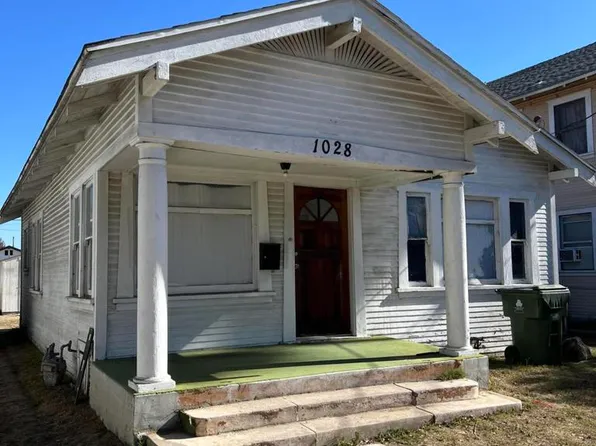 1028 Broad Ave, Wilmington, CA 90744