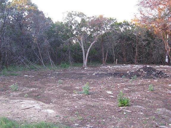 3rd image of 3489 Lakeview Dr