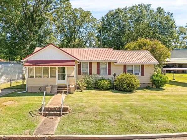 107 Maple St, Valley, AL 36854
