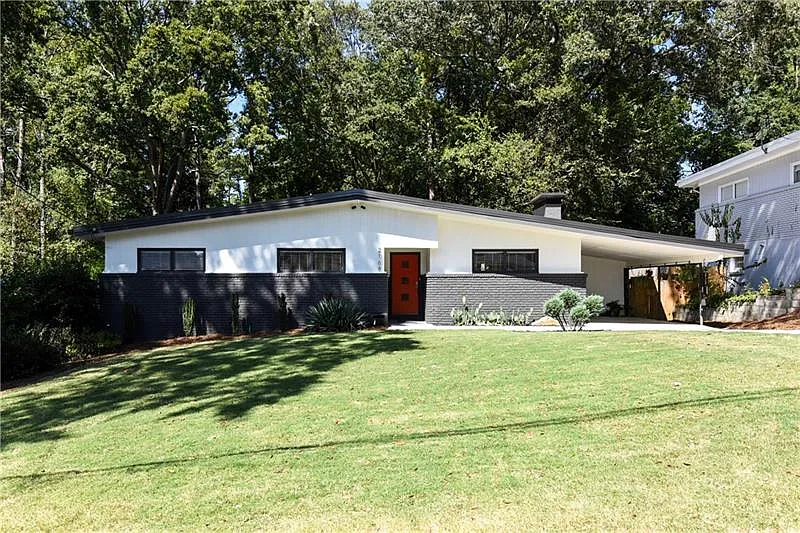 2168 Melante Dr NE photo 1