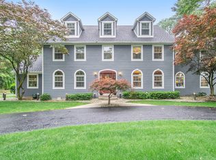 1585 Rood Point Rd, Muskegon, MI 49441