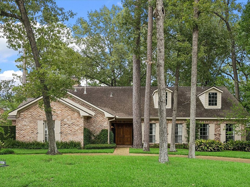 1st image of 526 Westminster Dr