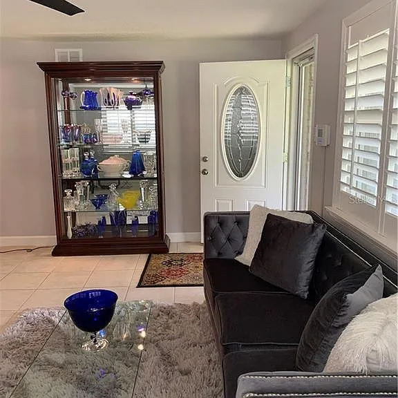 3920 W Laurel St — Photo 4