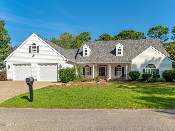 102 Fairway Drive W, Morehead City, NC 28557