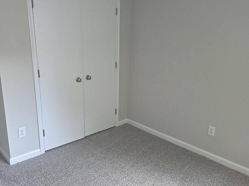 1st image of 7389 Sandy Creek Dr