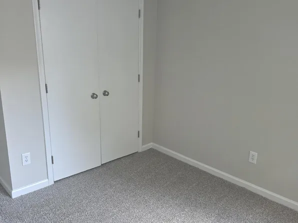 7389 Sandy Creek Dr, Raleigh, NC 27615