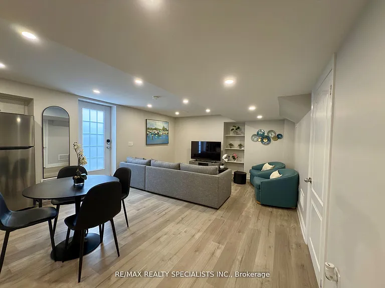 3137 Gladish Grv #BASEMENT — Photo 7