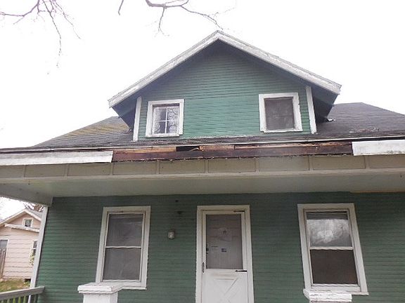 5th image of 6045 2nd Ave