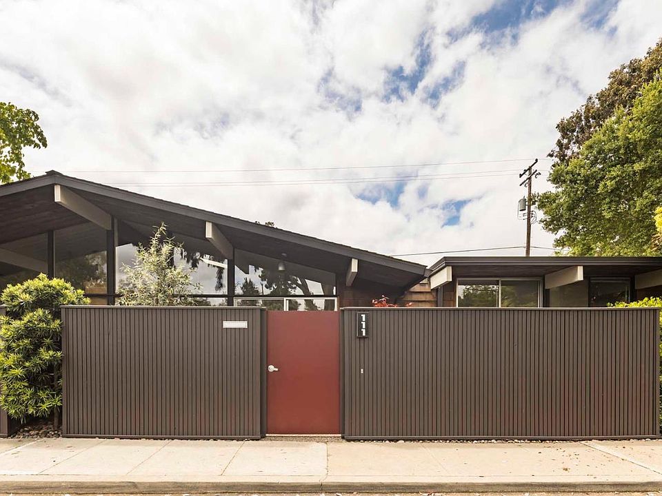 1st image of 111 Greenmeadow Way