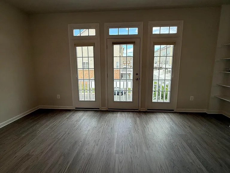 7464 Wilmer Way — Photo 6