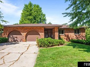 6218 S 79th Cir, Ralston, NE 68127
