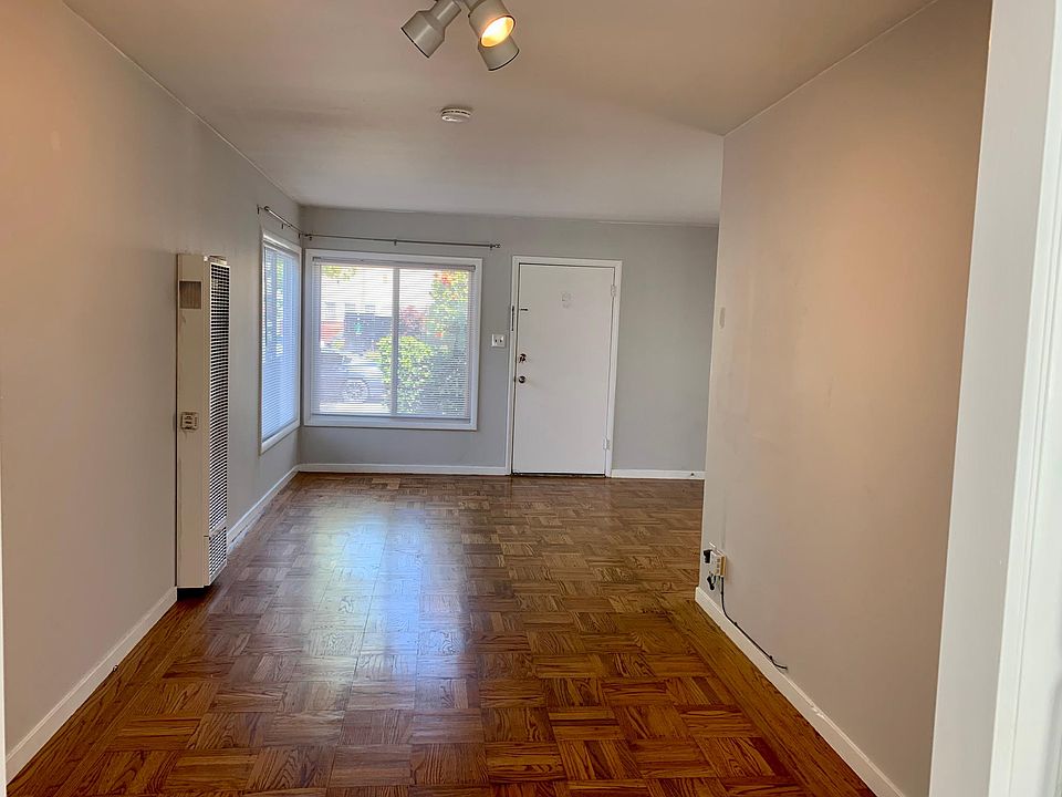 1st image of 585 Easton Ave