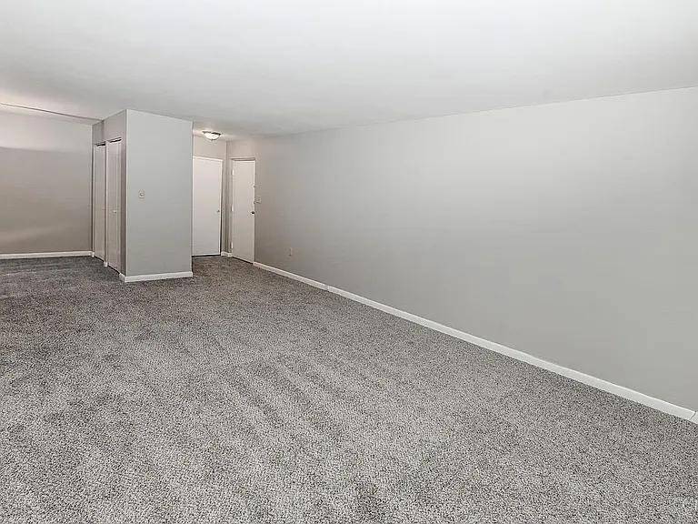 801 Delta Ave #2A — Photo 7