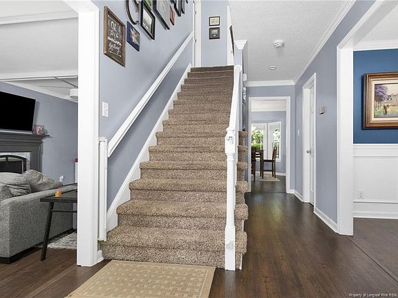 3rd image of 604 Bromsworth Trl