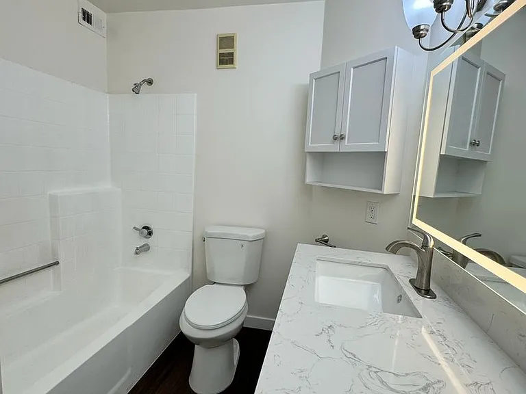 1200 Gaviota Ave #108 — Photo 15