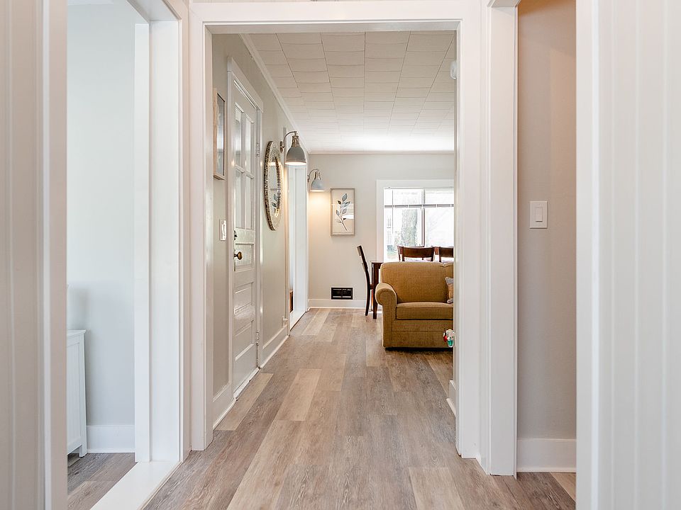 1st image of 50 Main St #1