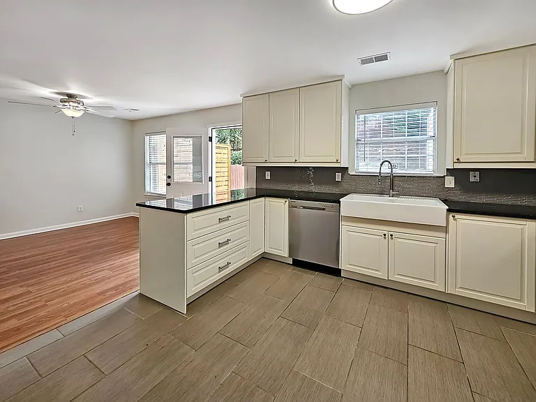 5158 Afton Way SE — Photo 20