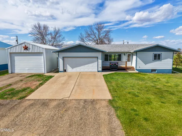 309 E North Ave, Glen Ullin, ND 58631