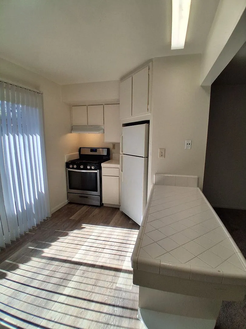 57-83 W. San Jose — Photo 3