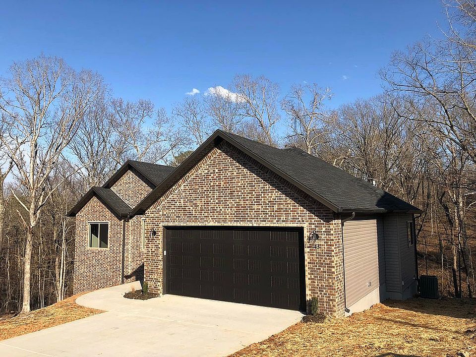 1st image of 43 Westmorland Dr