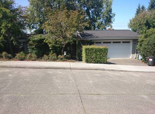 8843 39th Ave SW, Seattle, WA 98136