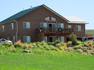 2153 V1 Rd, Lander, WY 82520